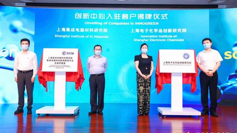 饲料添加剂：如何选择优质批发厂家直供**